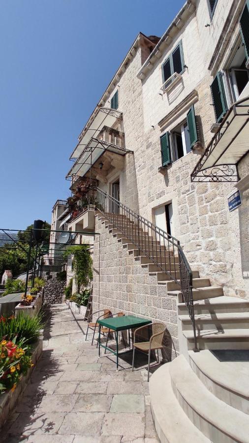 Gudelj Apartments Perast Exterior foto